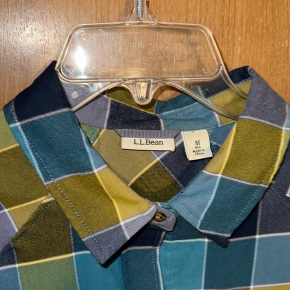 L.L.Bean Multicolor Plaid Shirt Size Medium Button Front - Picture 4 of 5